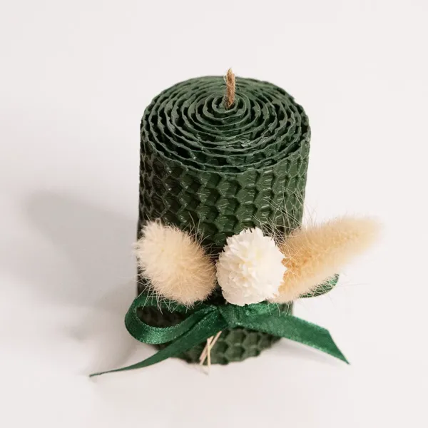 Marturii lumanari fagure verde smarald si plante uscate 1 marturii lumanari verde smarald