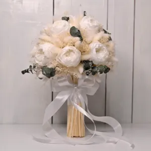 Buchet de mireasa, cu bujori albi si plante uscate 7 buchet de mireasa