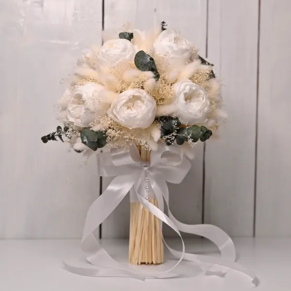 Buchet de mireasa, cu bujori albi si plante uscate 3 buchet de mireasa