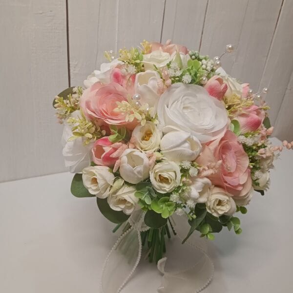 Buchet mireasa trandafiri de matase si lalele 2 1000023288
